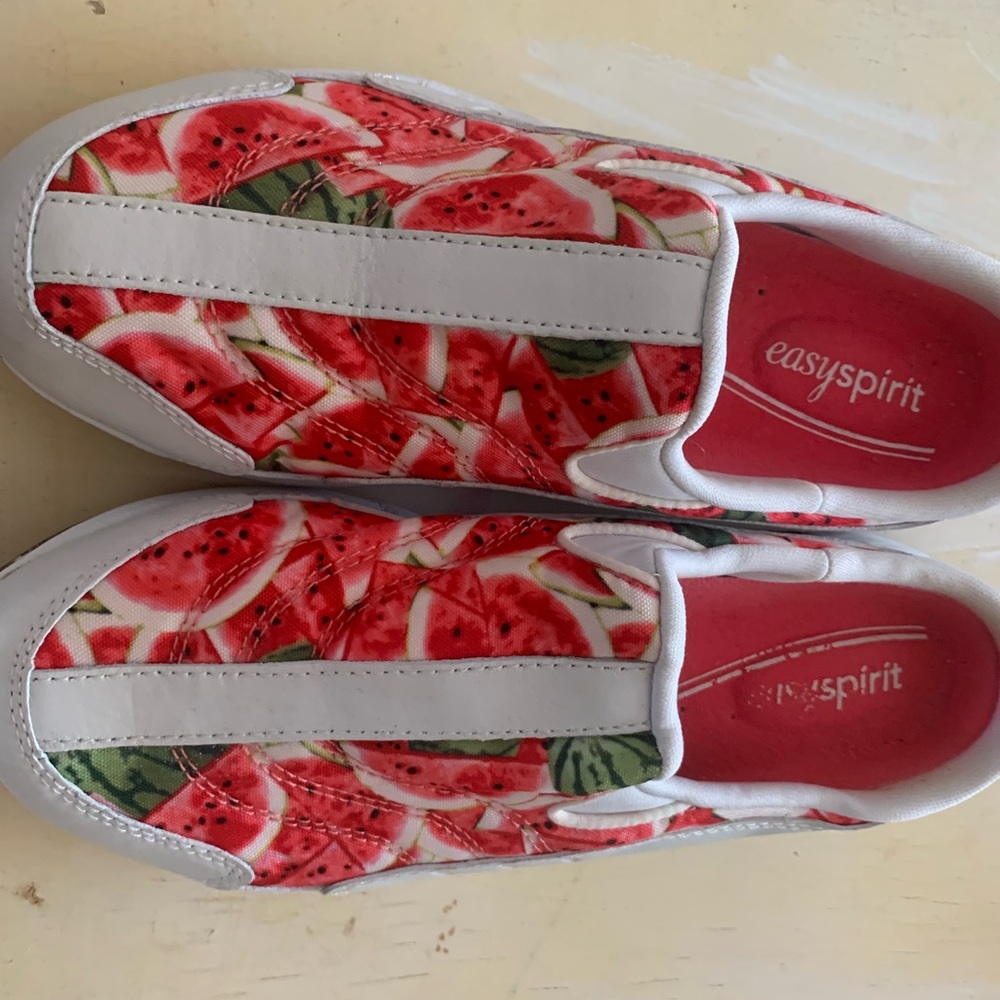 Beautiful Easy Spirit mules